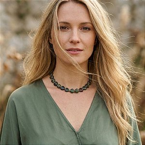 Choker de Jaspe Sangue de Dragão: força, proteção e presença marcante.