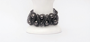 PULSEIRA DE METAIS TECIDO NO CROCHÊ EM METAL HELIANA LAGES