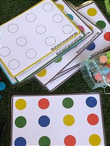 Jogo sequência e pareamento pompons