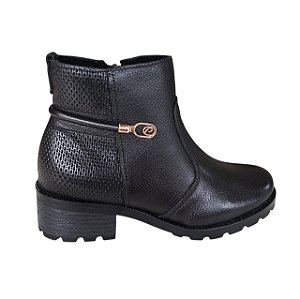 Bota Pegada Feminina Em Couro Novissima