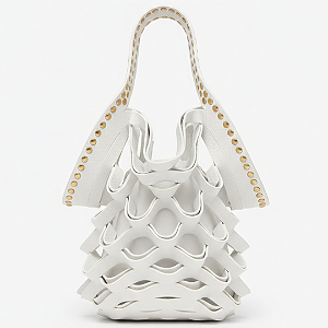 Bolsa Spider Bad Rocker - Couro Legítimo Preto Transformável com Tachas