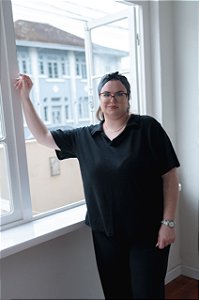 Camiseta Polo Malha Texturizada Cor Preta - Plus Size