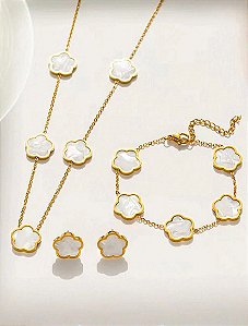 Look Mariana Branco Dourado