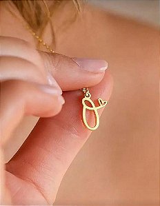 Cordão Letra Delicada Dourado