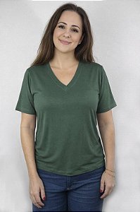 T-SHIRT MALHA VERDE GOLA V BÁSICA