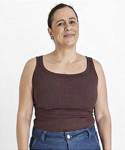 REGATA MALHA CANELADO BERINGELA DECOTE U