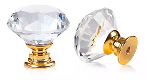 PUXADOR CRISTAL DIAMANTE 30MM BASE DOURADA