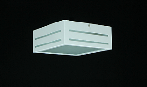 PLAFON  SOBRE COM FRISOS 15X15 CM BRANCO