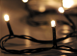 CORDÃO LED 100LAMP 8F AMARELO 127V TASCHIBRA