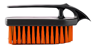 ESCOVA ROUPA PLÁSTICO 93 TUFOS FERRIN PRETO/LARANJA