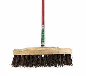 VASSOURA PIASSAVA GARI 40CM COM CABO MINEIRINHA