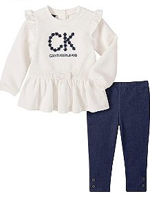 Conjunto Calvin Klein Blusa Off White Matelassada  e Calça Marinho