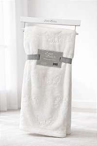 Manta Carved Borboleta Offwhite - Laço Bebê