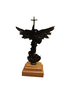 São Miguel  Ouro Velho na base de Madeira