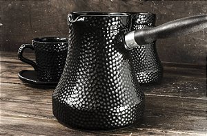 Café Turco Martelado Ibrik 650ml Ceraflame - Preta