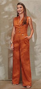 Conjunto em crepe alfaiataria  risca de giz. Tam. P. Veste 38/40