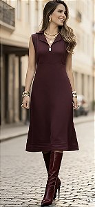 Vestido em moletinho. Tam. G. Cor: Burgundy
