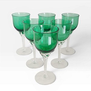 6 taças para vinho branco em cristal verde marca Bohemia com haste torcida