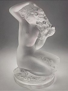 Escultura em vidro artístico Lalique ´´Floreal``.