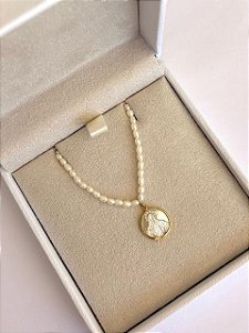 COLAR PÉROLAS SAGRADO CORAÇÃO DE MARIA