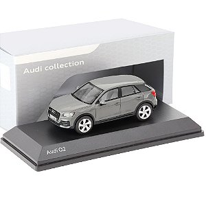 Miniatura Audi Q2 Quattro Quantum Grey Iscale Audi Collection 2016 1/43