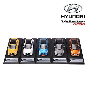 Miniatura Hyundai Veloster Turbo SHADOW 1/64  6.5 CM