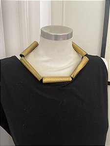 COLAR HEXAGONAL