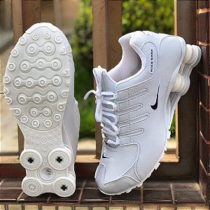 molas branco com rosa