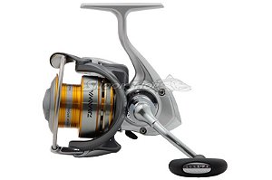 Molinete Daiwa Procyon 2000SH