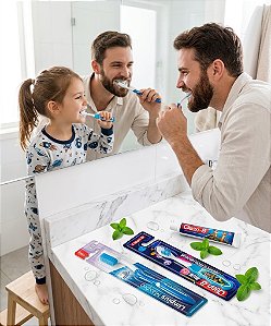 Kite com 2 escovas dentais macia adulto e infantil