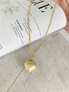 COLAR CORAÇÃO DOURADO