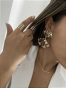 BRINCOS LEQUE VAZADO- DOURADO