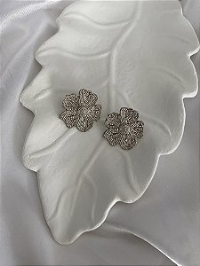 BRINCOS FLOR PRATEADO