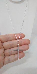 COLAR ELO QUADRADO COM CRUZ LISA PRATA 925