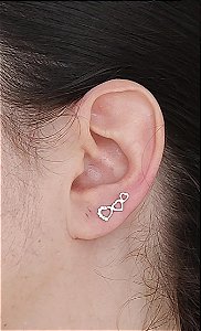 PIERCING DE PRATA 925 HELIX TRÊS CORAÇÕES VAZADOS