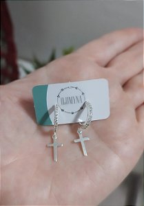 ARGOLA DE PRATA 925 CRAVEJADA PINGENTE CRUZ