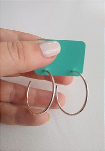 ARGOLA REDONDA COM TARRAXA PRATA 925