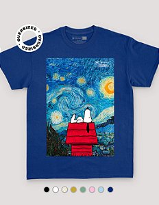 Camiseta Oversized Snoopy em Noite Estrelada