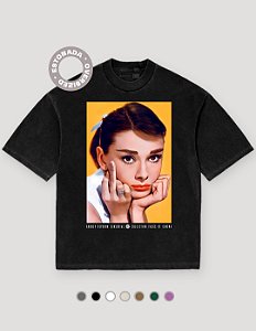Camiseta Oversized Estonada Audrey Hepburn