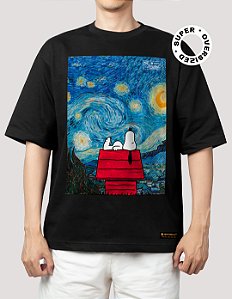 Camiseta Oversized Super Snoopy Em Noite Estrelada