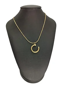 Colar Rabo de Rato Pingente Prego em Aço Dourado