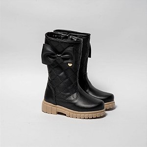 BOTA MENINA WONDER - COR PRETO MATELASSÊ - APLICAÇÃO LAÇO - LINHA KIDS