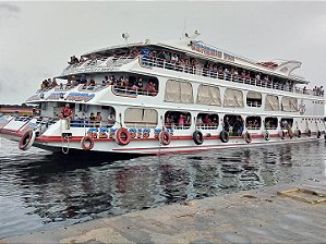 RÉVEILLON ON BOARD IN AMAZON 2026