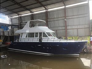 Venda:  Lancha em aluminio naval e revestimentos internos em ACM
