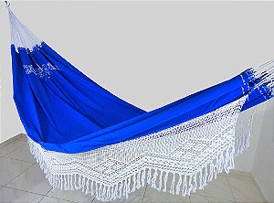 Rede de Dormir e Descanso Sol a Sol Premium Azul Royal Bordada com Varanda de Crochê.
