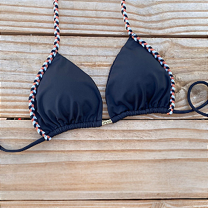 Top Preto com Detalhe Trançado