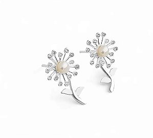 Brinco Flor com pérola e cravejados