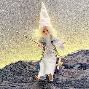 Ser mágico - Mago com roupa branca