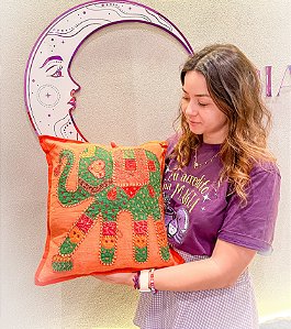 Almofada Indiana - Laranja com estampa de Elefante