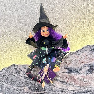 Ser mágico - Menina de cabelo roxo e roupa de planetas